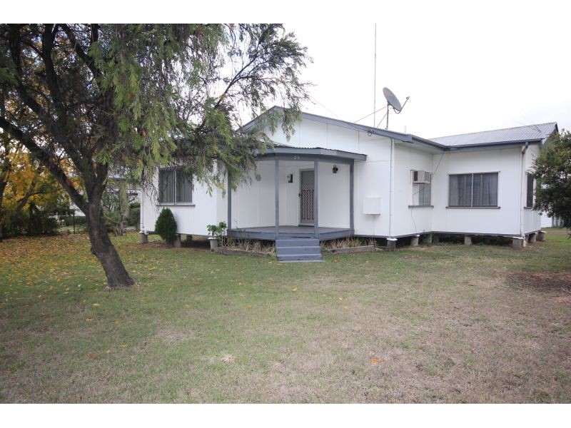 23 Riddle St, Goondiwindi QLD 4390