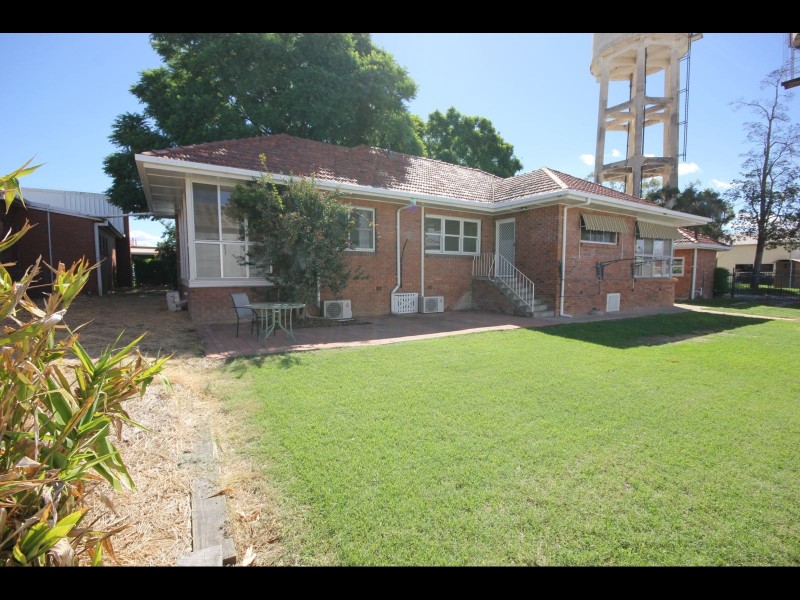 14 MCLEAN STREET, Goondiwindi QLD 4390