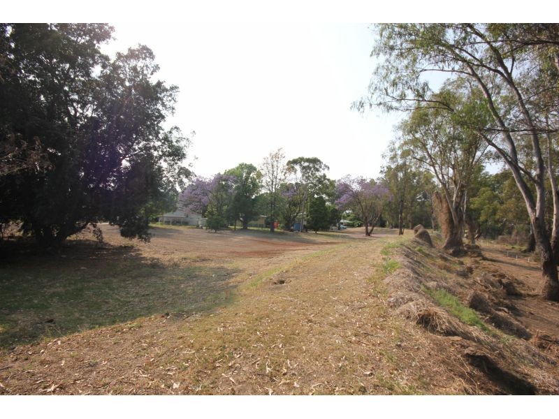 74 and 1B Macintyre and Frideswide, Goondiwindi QLD 4390