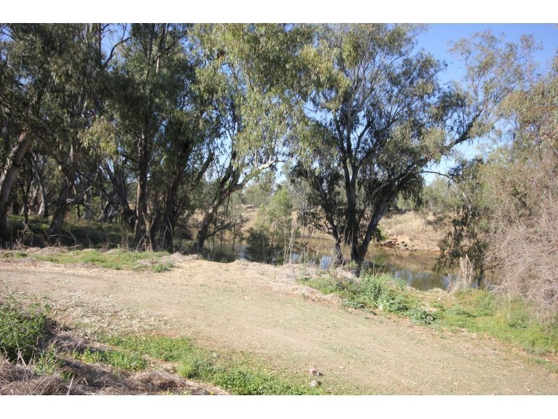 72 and 1B Macintyre and Frideswide, Goondiwindi QLD 4390