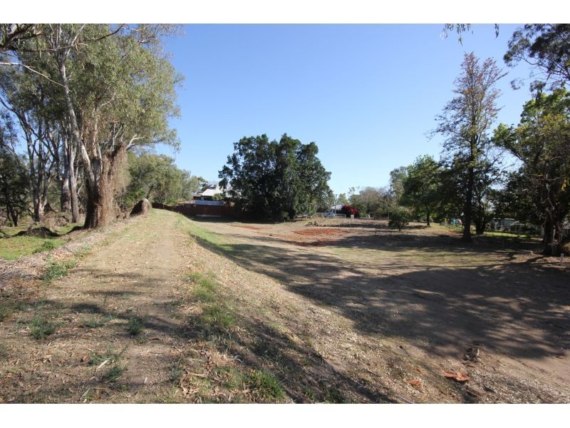72 and 1B Macintyre and Frideswide, Goondiwindi QLD 4390