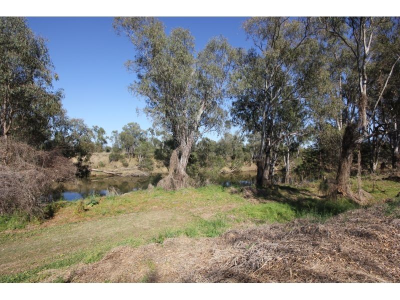 72 and 1B Macintyre and Frideswide, Goondiwindi QLD 4390
