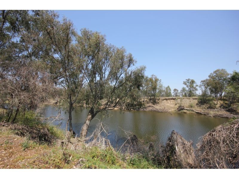 72 and 1B Macintyre and Frideswide, Goondiwindi QLD 4390