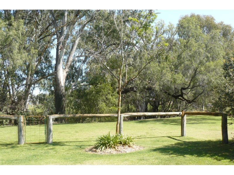 99 BRENNANS ROAD, Goondiwindi QLD 4390