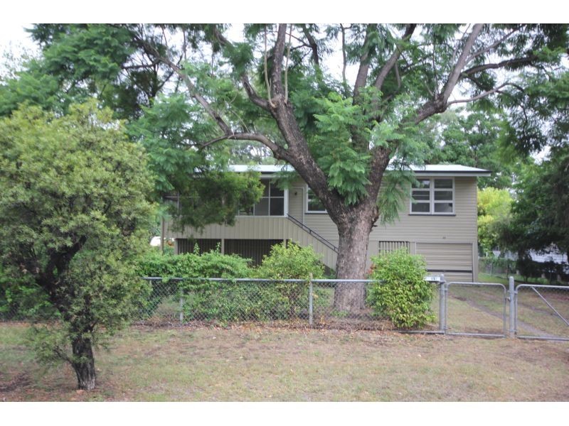 11 Frideswide Street, Goondiwindi QLD 4390