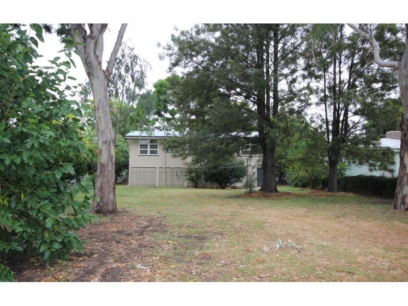 11 Frideswide Street, Goondiwindi QLD 4390