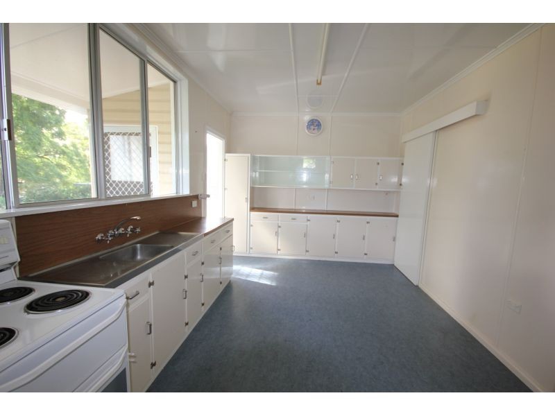 11 Frideswide Street, Goondiwindi QLD 4390