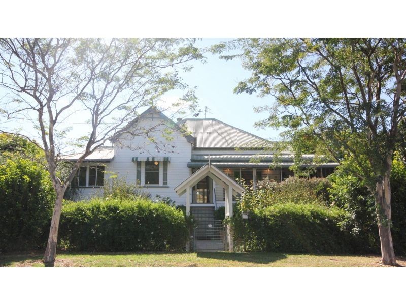 9 Brisbane Street, Goondiwindi QLD 4390