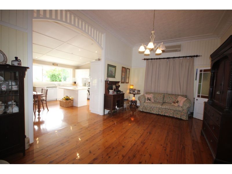 9 Brisbane Street, Goondiwindi QLD 4390