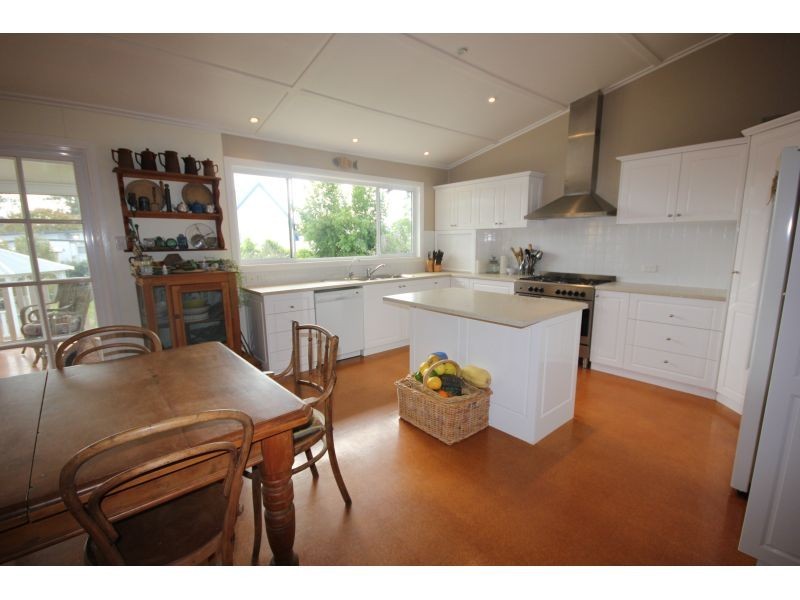 9 Brisbane Street, Goondiwindi QLD 4390