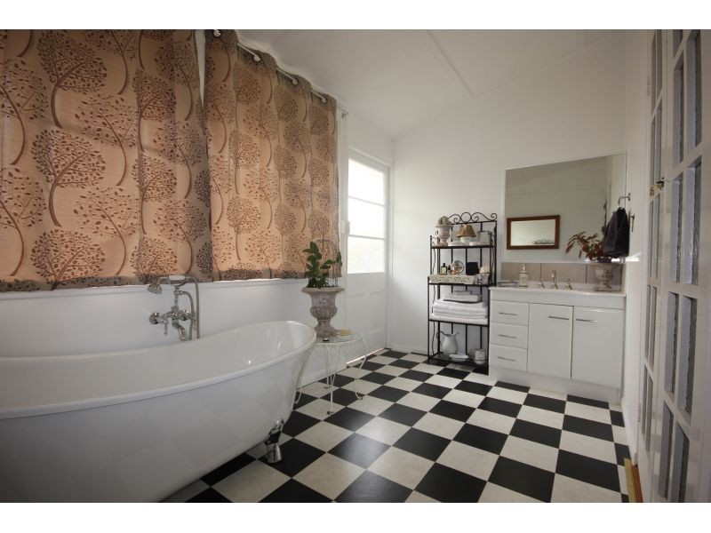 9 Brisbane Street, Goondiwindi QLD 4390