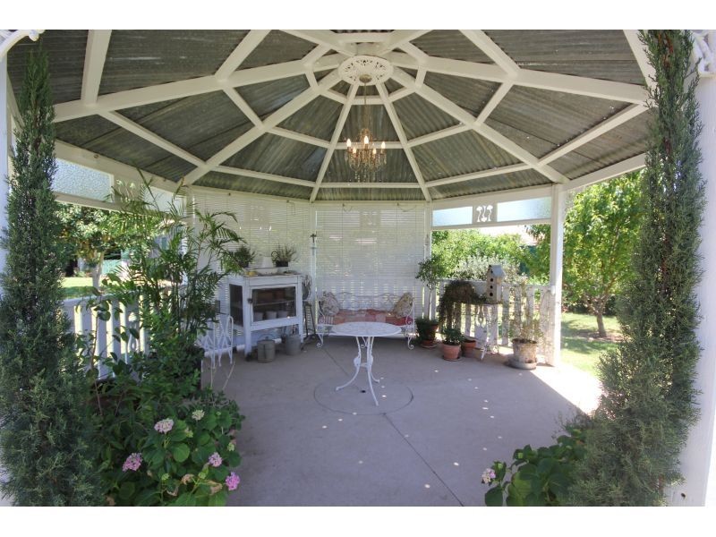 9 Brisbane Street, Goondiwindi QLD 4390