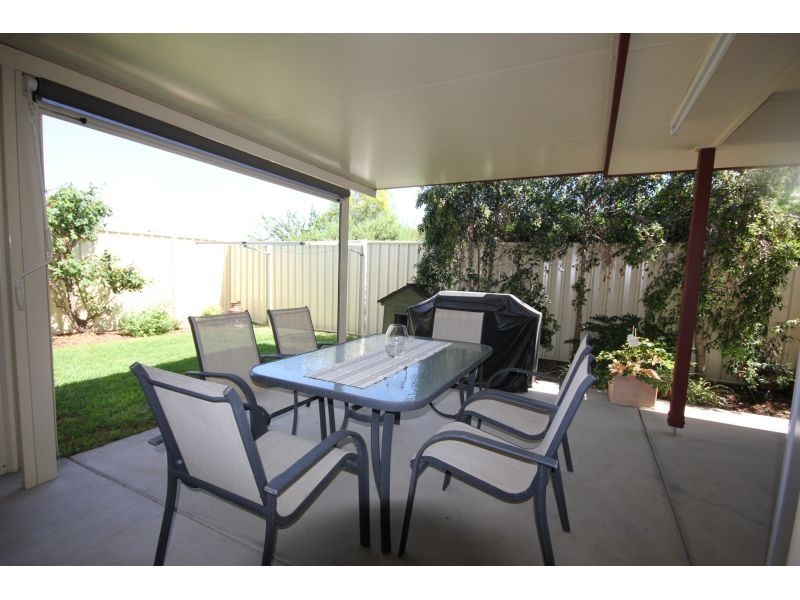 2/25 James Ryan Avenue, Goondiwindi QLD 4390