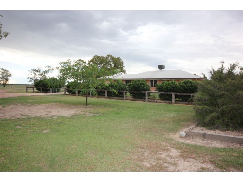 54 Ash Road, Goondiwindi QLD 4390