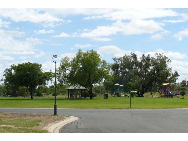 21 THORAS PD, Goondiwindi QLD 4390