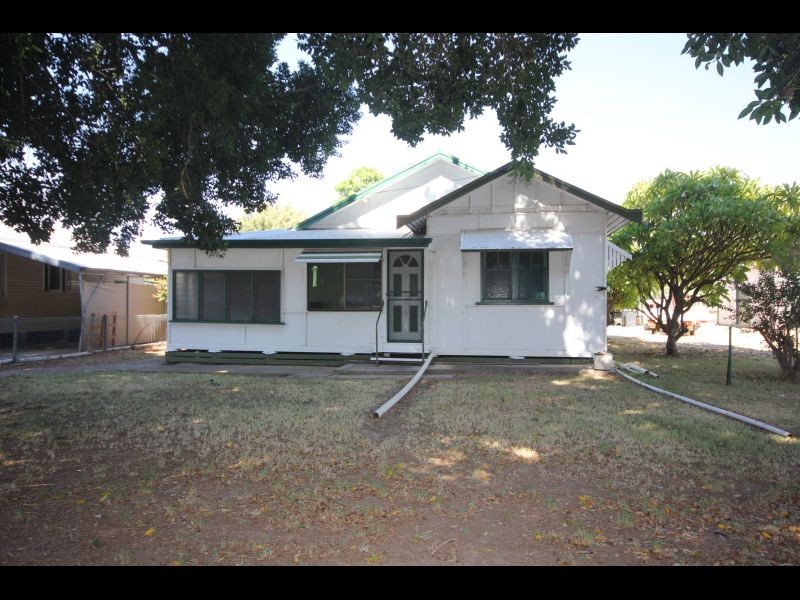 38 Russell Street, Goondiwindi QLD 4390