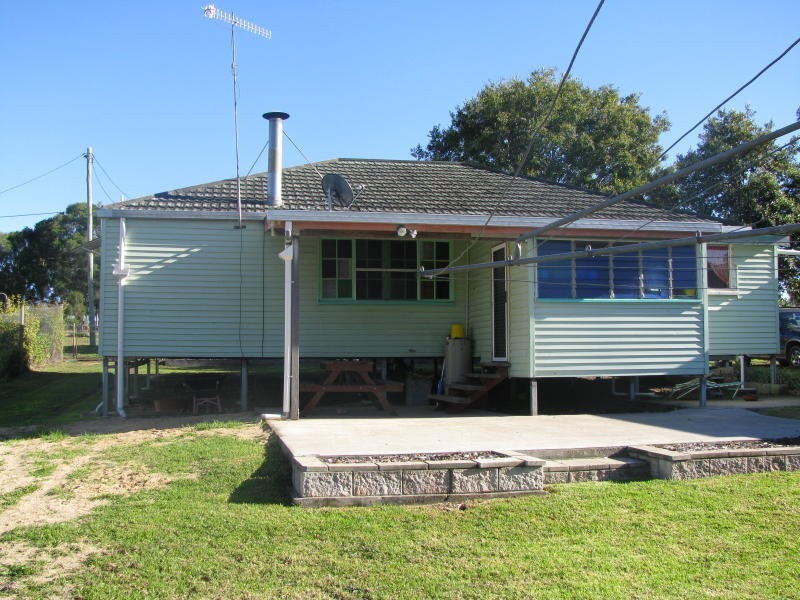 10 CHATAWAY STREET, Murgon QLD 4605