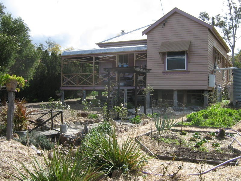 6 LAIRD STREET, Goomeri QLD 4601