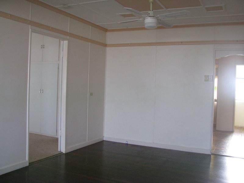 67 DOUGLAS STREET NORTH, Murgon QLD 4605