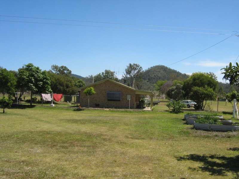 115 RUNNING CREEK ROAD, Kilkivan QLD 4600