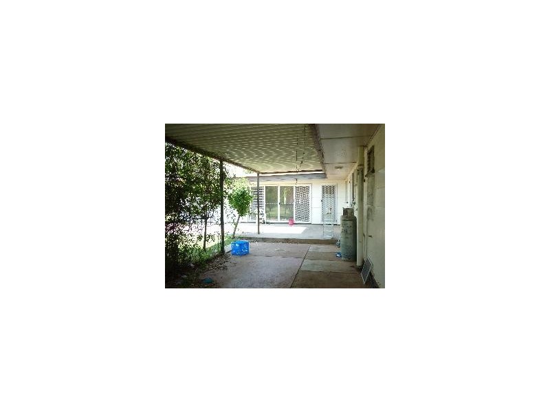18 Andrew Street, St George QLD 4487