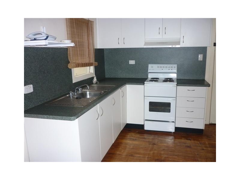 6 Boronia Avenue, St George QLD 4487