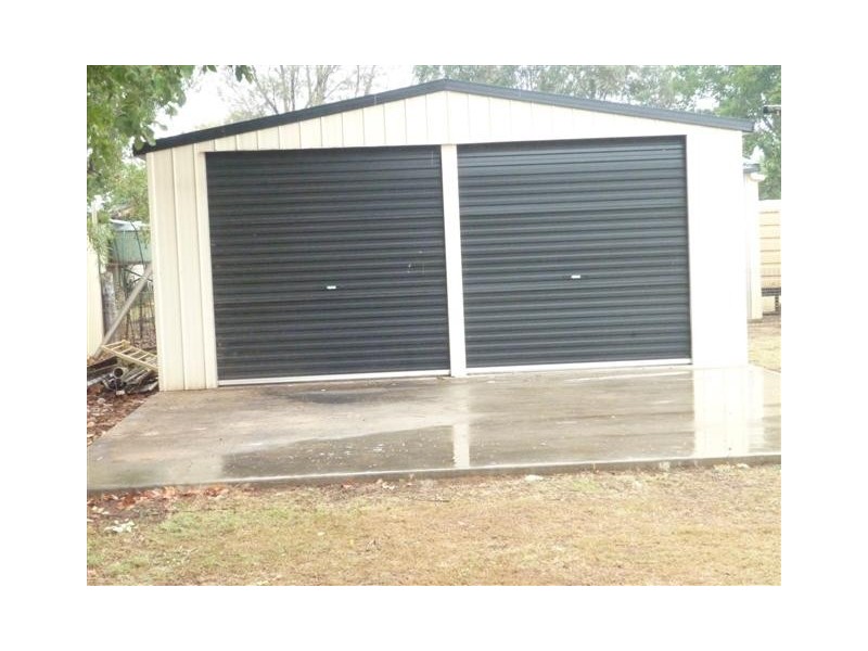 6 Boronia Avenue, St George QLD 4487