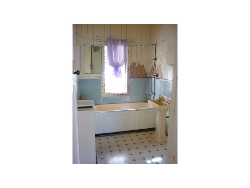 13 Grey Street, St George QLD 4487