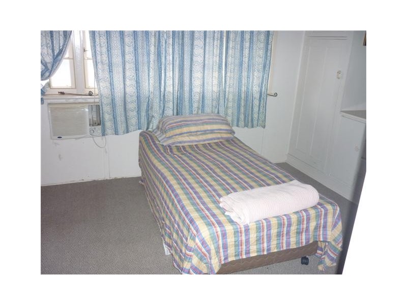 1/101 Victoria Street, St George QLD 4487