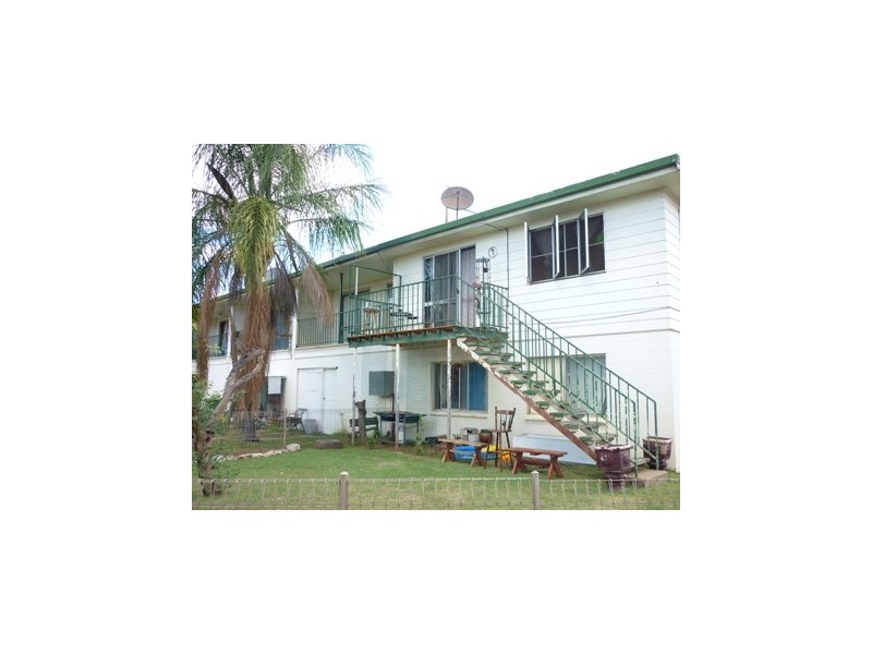 1/18 Alfred Street, St George QLD 4487