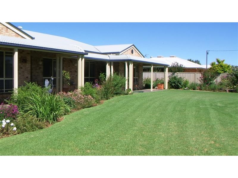 25 Turvey Court, St George QLD 4487