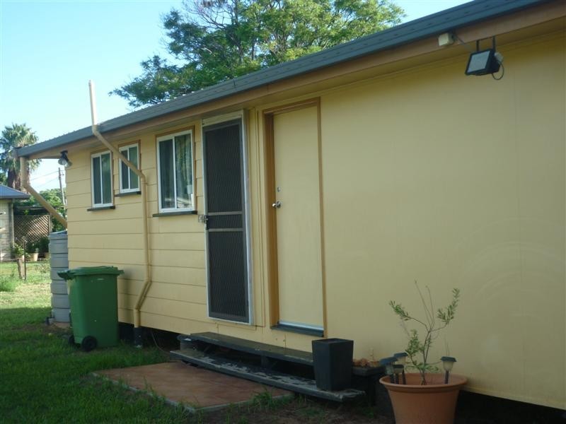 17 Kenny Lane, St George QLD 4487
