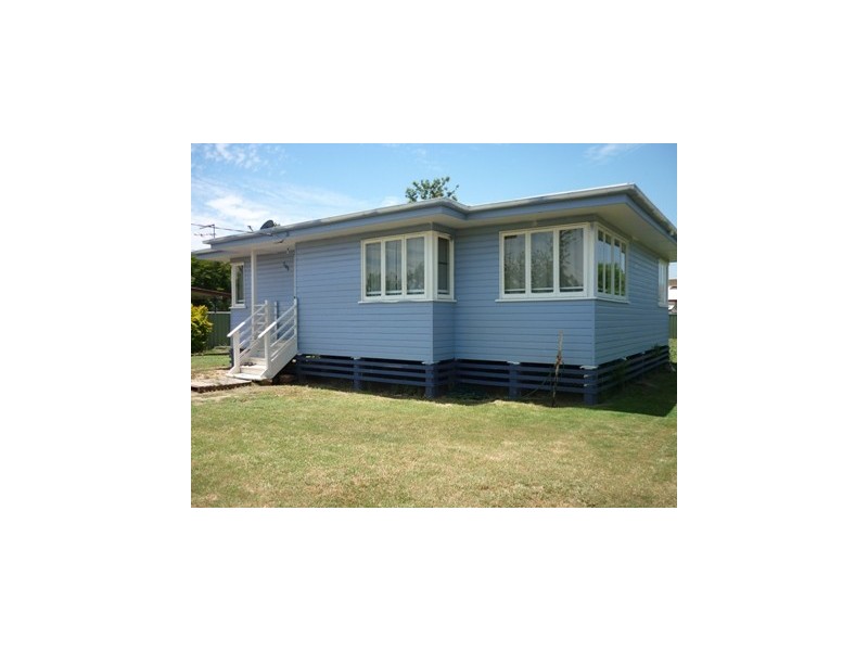 208 Victoria Street, St George QLD 4487