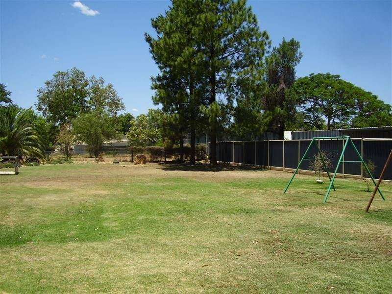 2 ANNE STREET, St George QLD 4487