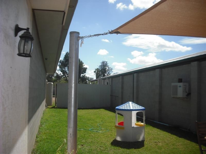 17 Henry Street, St George QLD 4487