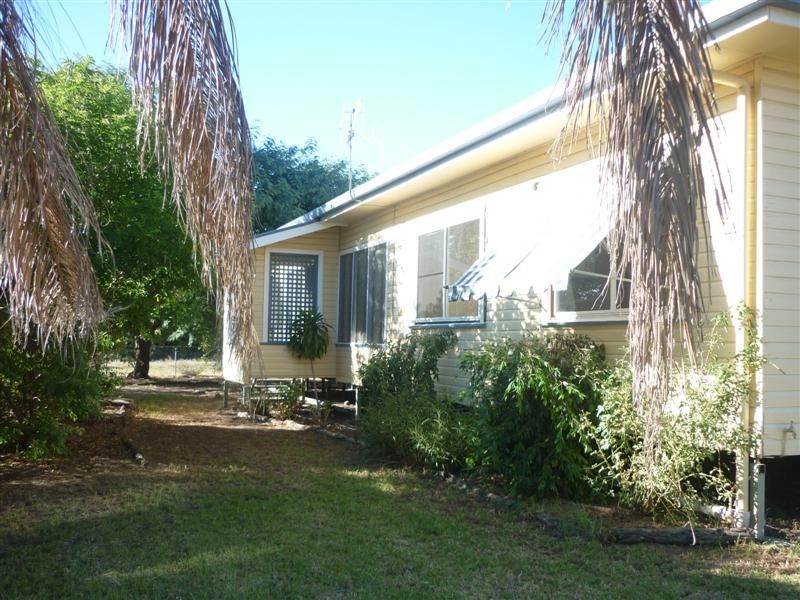 1 Horace Street, Dirranbandi QLD 4486