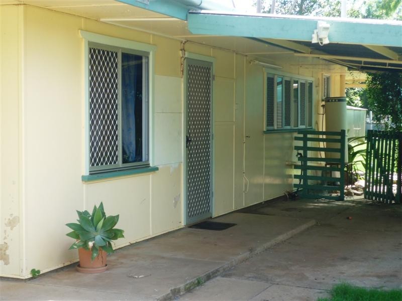 35 Kenny Lane, St George QLD 4487