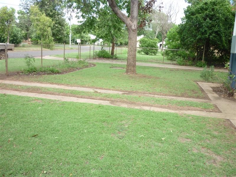 11 MacDonnell Avenue, St George QLD 4487