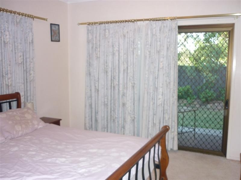 9 Phillip Street, St George QLD 4487