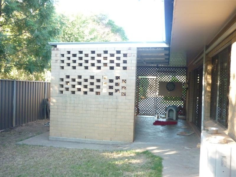 9 Phillip Street, St George QLD 4487