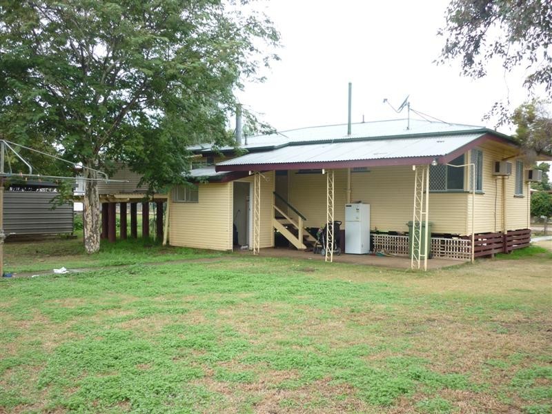 11 Margaret Street, St George QLD 4487