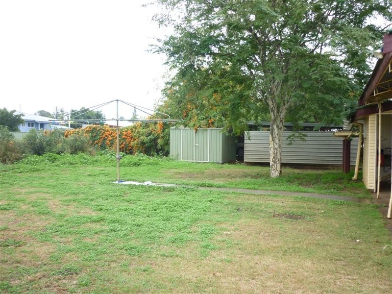 11 Margaret Street, St George QLD 4487