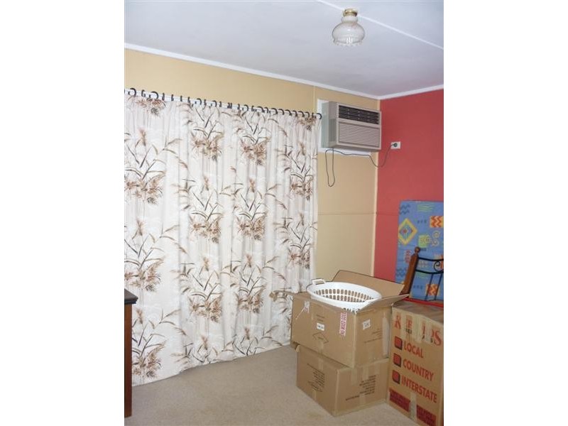 18 Victoria Street, St George QLD 4487