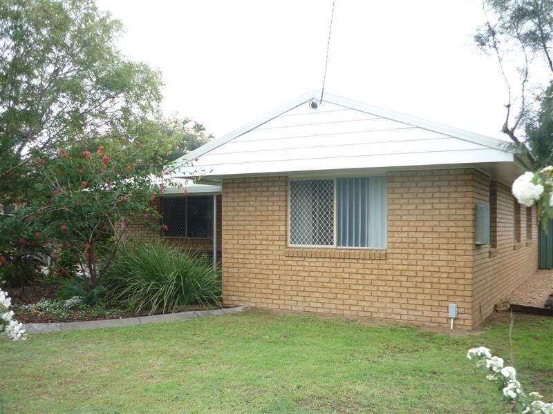 13 Andrew Street, St George QLD 4487