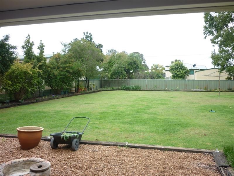 13 Andrew Street, St George QLD 4487