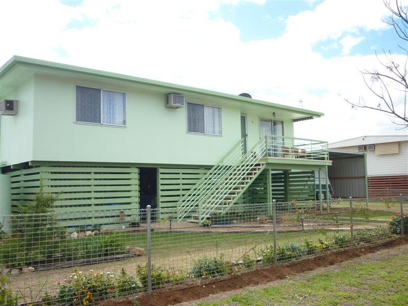 39 Pine Street, Thallon QLD 4497