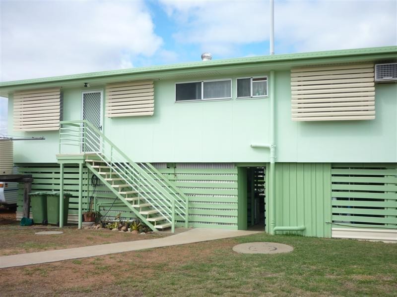 39 Pine Street, Thallon QLD 4497