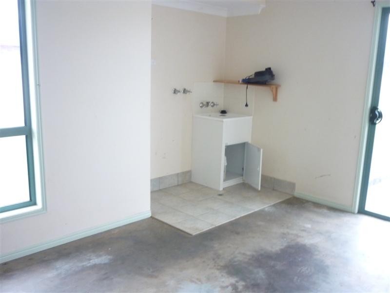 10 Taylor Street, St George QLD 4487