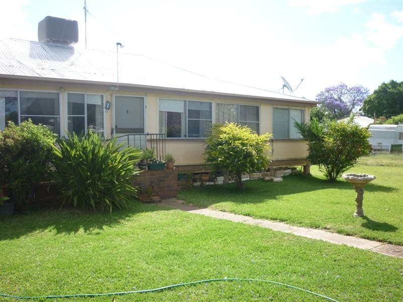 64 Scott Street, St George QLD 4487