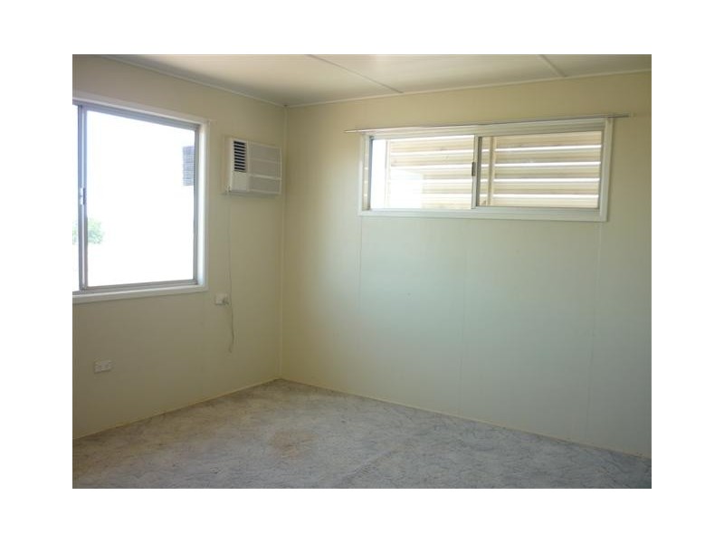 65 Railway Street, Dirranbandi QLD 4486